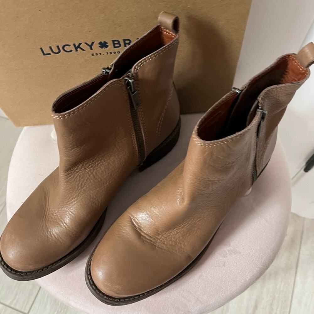Lucky Brand Darbie Brown Leather Ankle Booties Size 9.5 - Picture 2 of 6